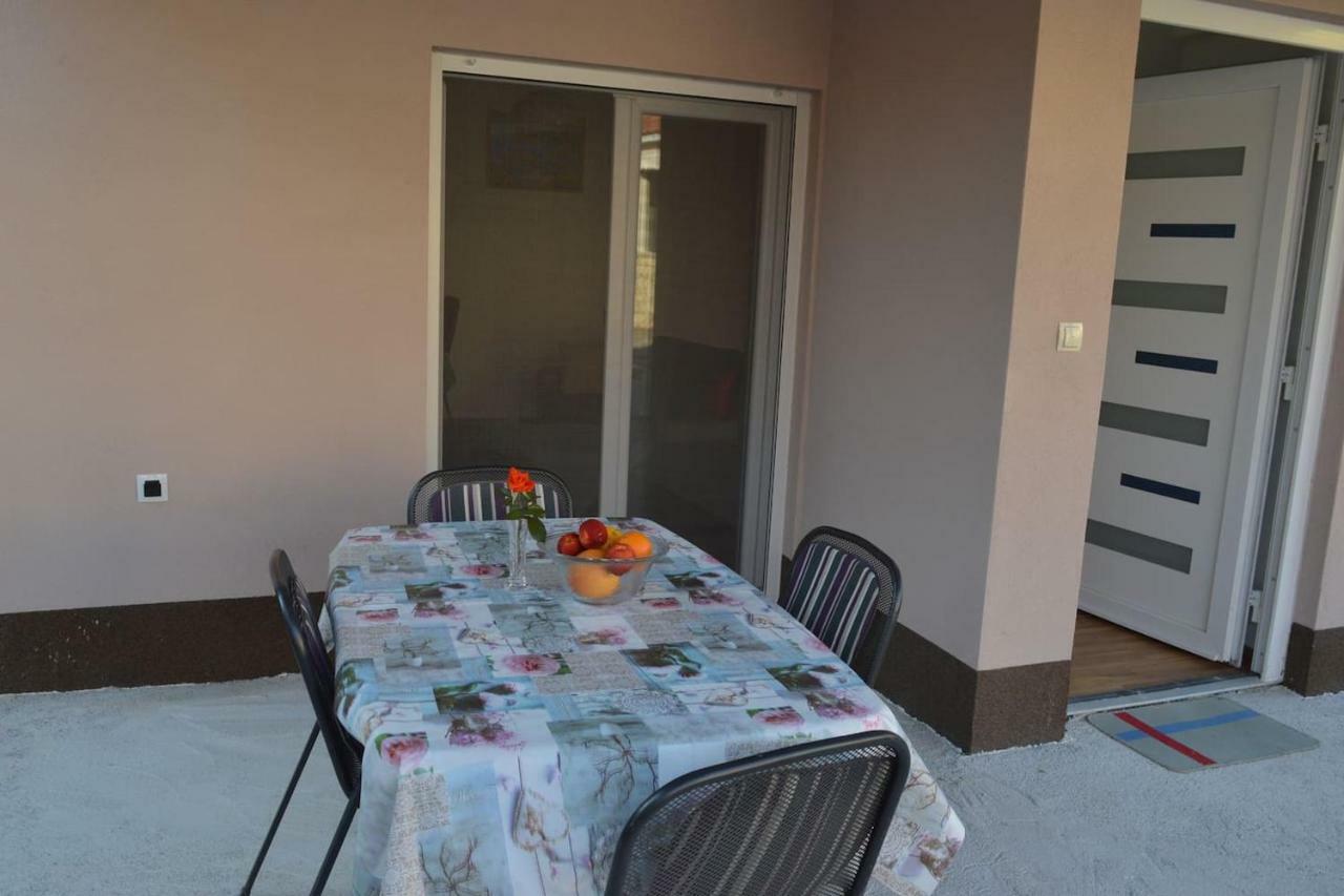 Fourm Apartment Bibinje Luaran gambar
