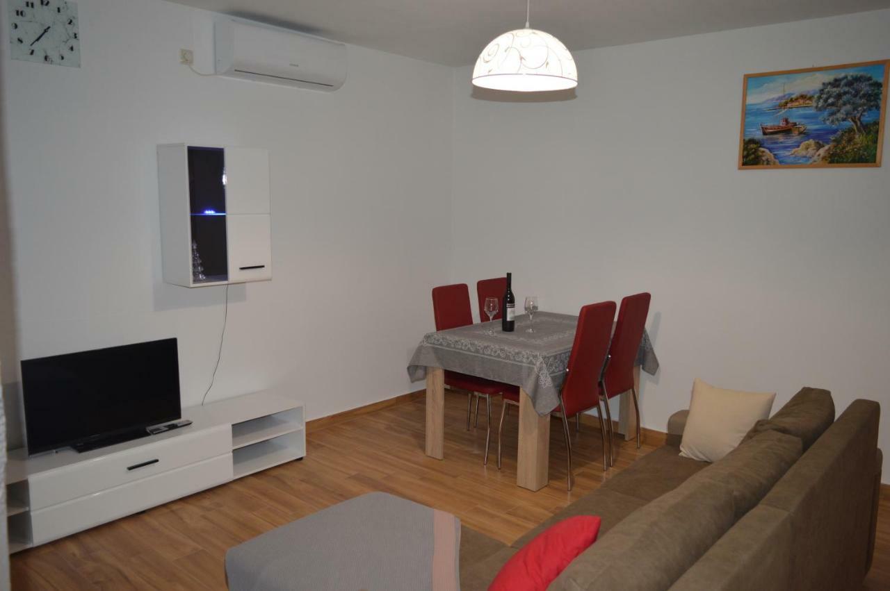 Fourm Apartment Bibinje Luaran gambar