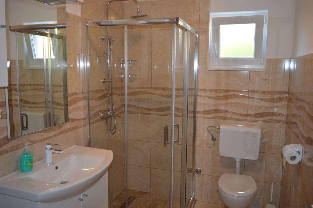 Fourm Apartment Bibinje Luaran gambar
