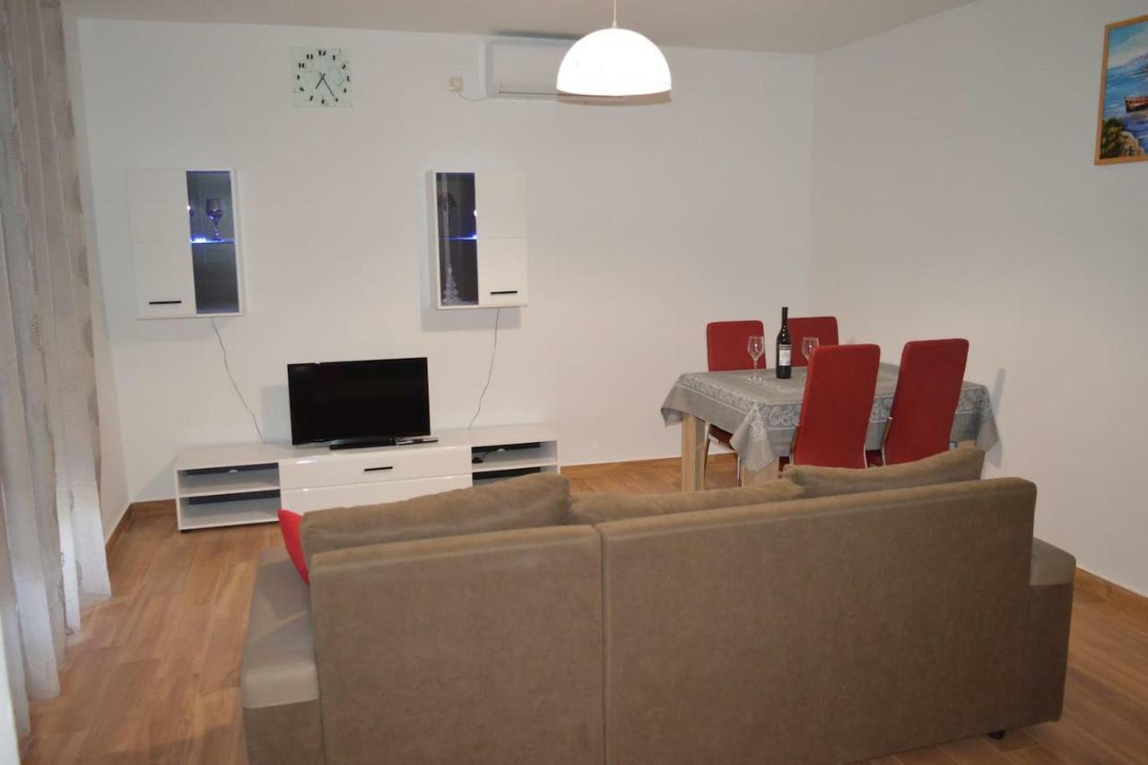 Fourm Apartment Bibinje Luaran gambar